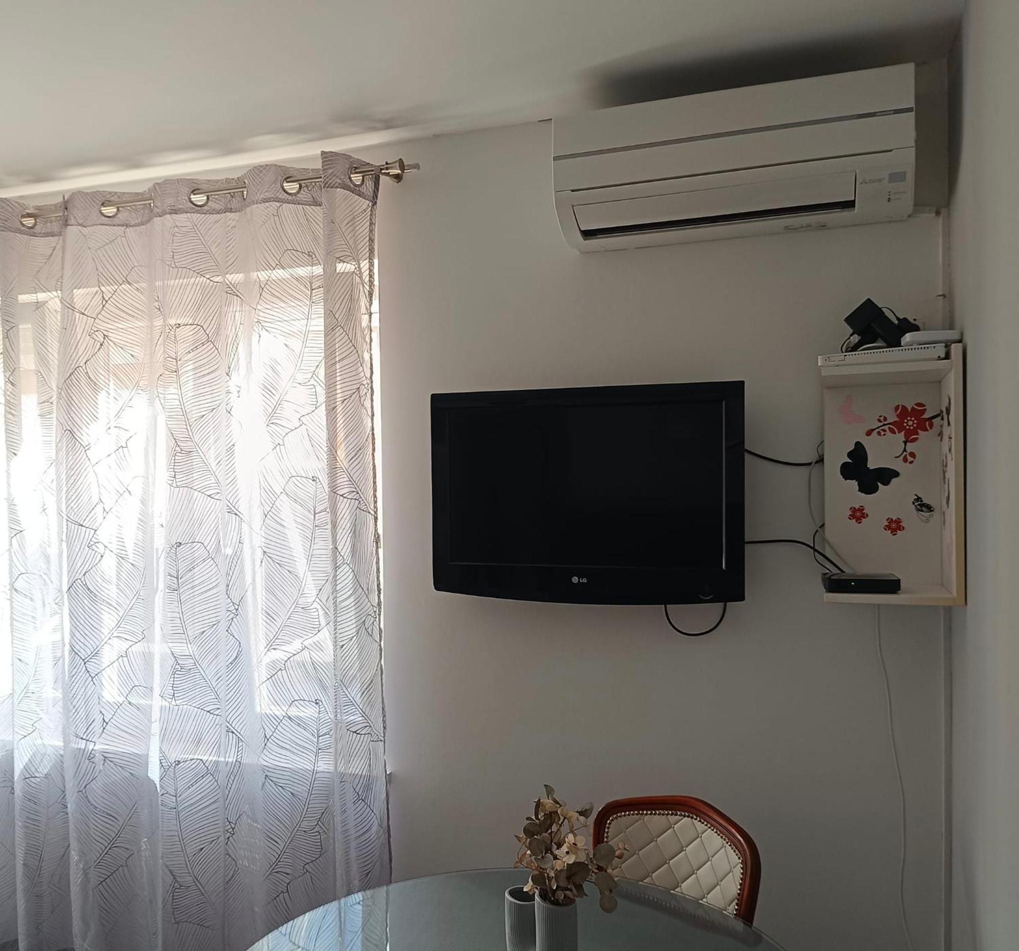 Novi Studio Apartman Demy U Centru Splita Exterior photo